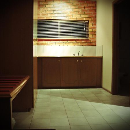 Eltham Motor Inn Melbourne Buitenkant foto