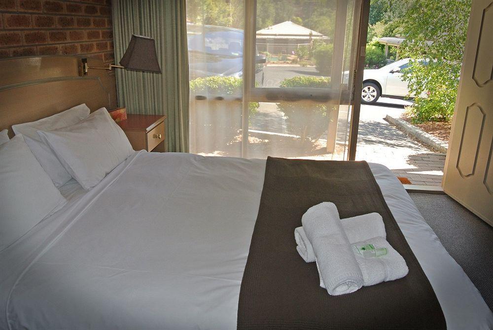Eltham Motor Inn Melbourne Buitenkant foto