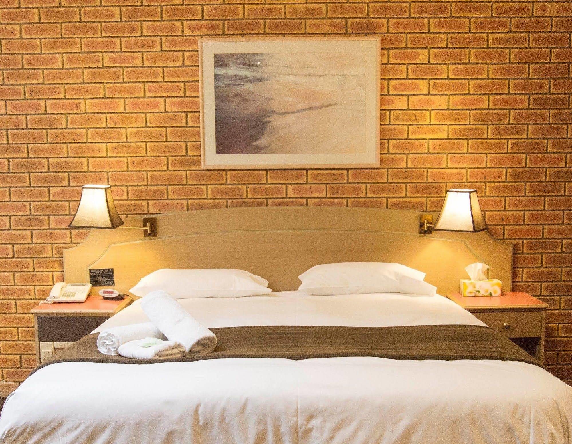 Eltham Motor Inn Melbourne Buitenkant foto
